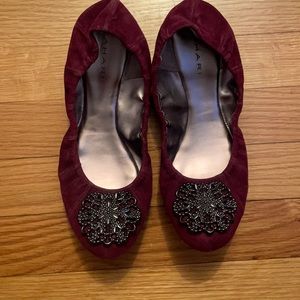 Tahari suede flats